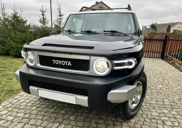 Toyota FJ cena 83000 przebieg: 223000, rok produkcji 2008 z Brok małe 781